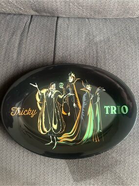 Disney Villain Tricky Trio Decorative Black Halloween Platter